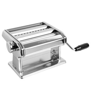 marcato pasta maker. pasta machine. pasta